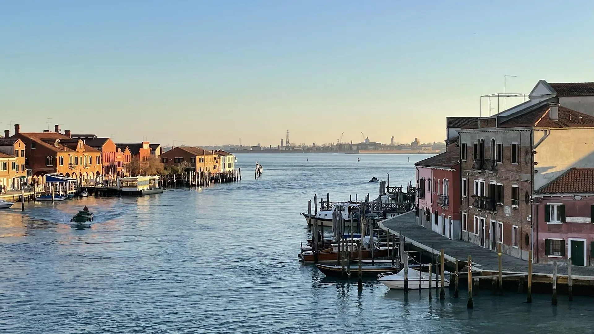 Hyatt Centric Murano Venice 4*,
